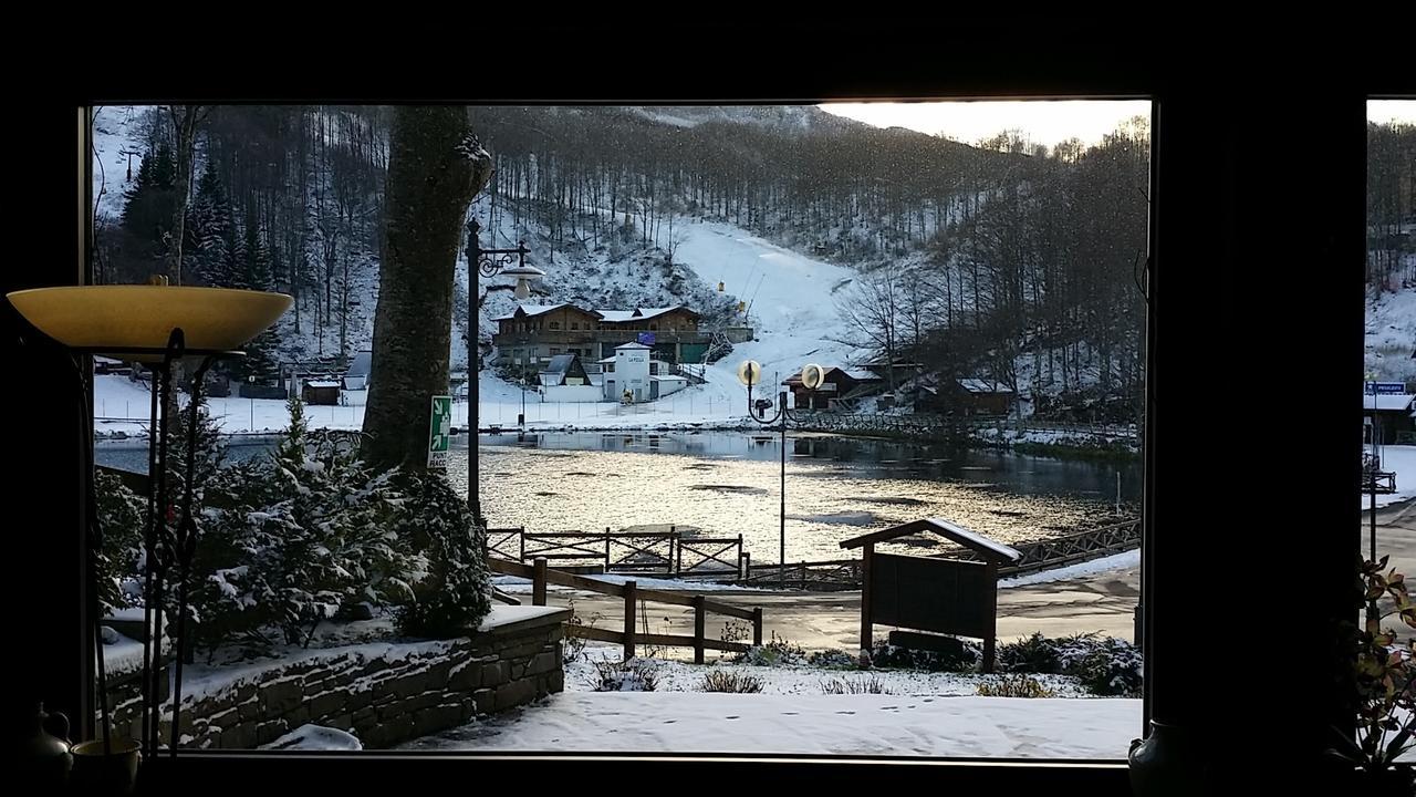 Albergo Diana Cerreto Laghi Buitenkant foto