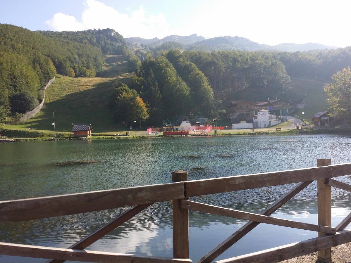 Albergo Diana Cerreto Laghi Buitenkant foto