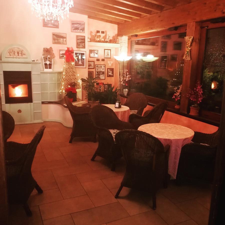 Albergo Diana Cerreto Laghi Buitenkant foto